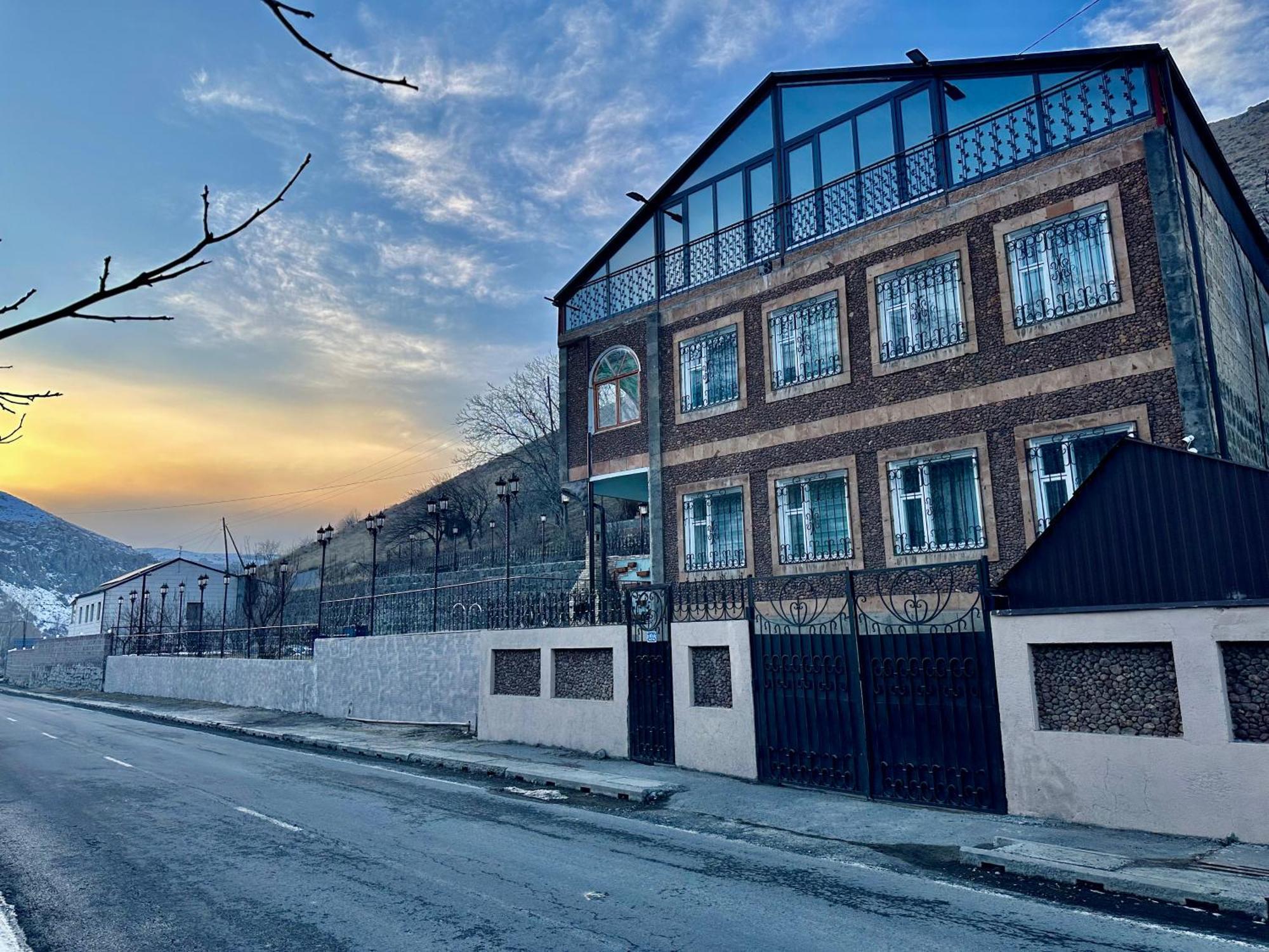 Tadevosyan Guest House Bjni Εξωτερικό φωτογραφία